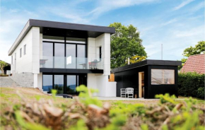 Stunning Home In Børkop With Wifi